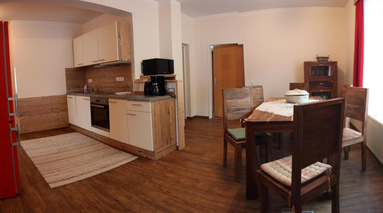 Appartement Juns Tux Exteriör bild